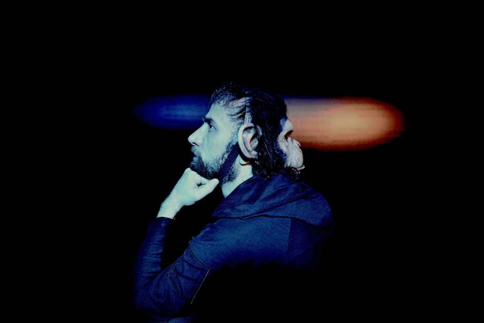 16c. Orações e Delírios_ Marcos Verza . Crédito foto Artur Alexandre